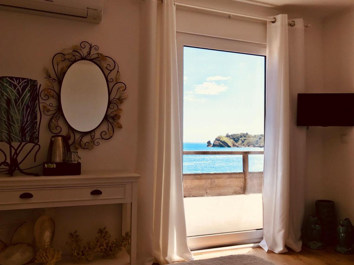 A Villa By The Sea Bed & Breakfast Vila Franca do Campo Exterior foto
